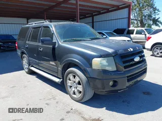 2007 Ford Expedition Limited with VIN 1FMFU19567LA52692, listed as a IAAI auction lot 41823596 with 195,673 mi miles. Bid and sale history available at carsss.com. Image 1.
