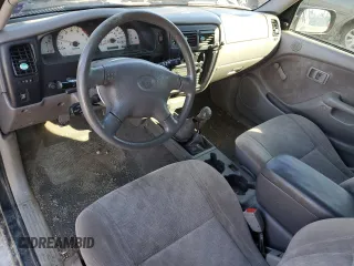 2002 Toyota Tacoma z VIN 5TEPM62N12Z011042, wystawiony jako Copart lot #47381135 z przebiegiem 217 358 mil mil oraz Szkoda całkowita • Salvage title. Historia ofert i sprzedaży dostępna na DreamBid. Obrazek 8.