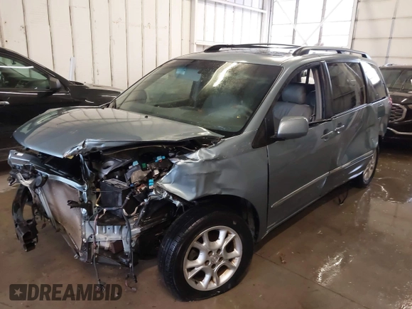 2006 Toyota Sienna XLE with VIN 5TDZA22C86S503370, listed as a IAAI auction lot 41560793 with 1 mi miles. Bid and sale history available at carsss.com. Image 6.