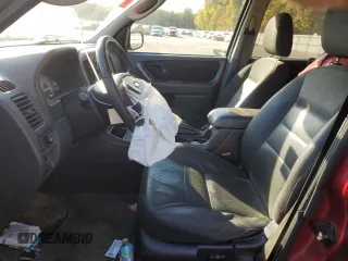 2007 Ford Escape XLT with VIN 1FMYU03117KC06241, listed as a Copart auction lot 75161864 with 200,724 mi miles and Salvage Title. Bid and sale history available at carsss.com. Image 7.