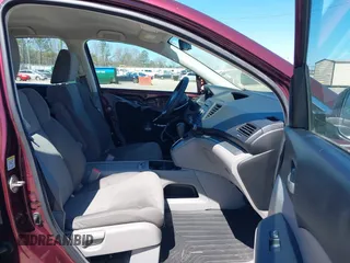 2014 Honda CR-V LX with VIN 5J6RM3H31EL034315, listed as a IAAI auction lot 41842767 with 150,000 mi miles. Bid and sale history available at carsss.com. Image 5.