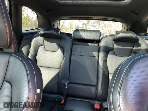 2018 Volvo XC60 Inscription z VIN YV4A22RL2J1036806, wystawiony jako Copart lot #42923675 z przebiegiem 53 101 mil mil oraz Szkoda całkowita • Salvage title. Historia ofert i sprzedaży dostępna na DreamBid. Obrazek 10.