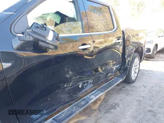 2019 Chevrolet Silverado 1500 High Country with VIN 3GCUYHED5KG176125, listed as a IAAI auction lot 41570074 with 72,801 mi miles. Bid and sale history available at carsss.com. Image 6.
