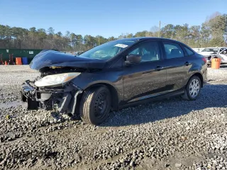 2012 Ford Focus SE with VIN 1FAHP3F27CL163262, listed as a Copart auction lot 49435965 with 149,013 mi miles and Salvage Title. Bid and sale history available at carsss.com. Image 1.