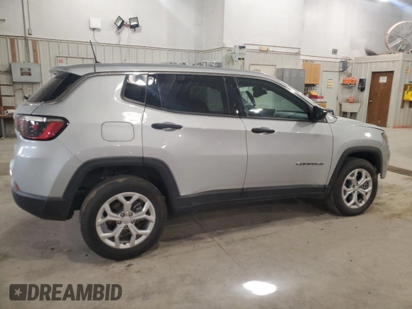 2024 Jeep Compass Sport с VIN 3C4NJDAN0RT158813, выставлен на аукционе Copart как лот 52794575 с пробегом 6 137 миль миль и Списание • Salvage title. История ставок и продаж доступна на DreamBid. Изображение 3.