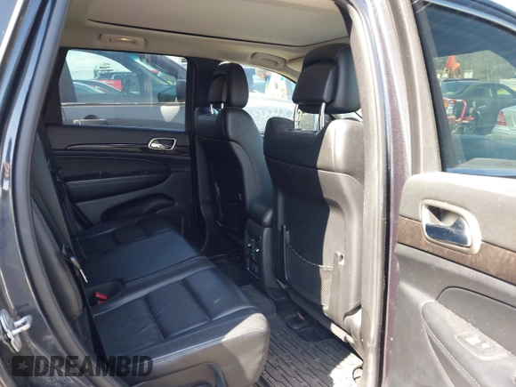 2013 Jeep Grand Cherokee Laredo with VIN 1C4RJFAG1DC592371, listed as a IAAI auction lot 42064993 with 136,154 mi miles. Bid and sale history available at carsss.com. Image 8.