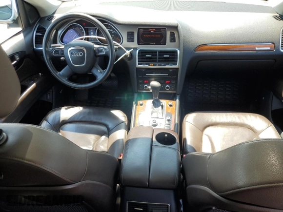 2011 Audi Q7 Premium Plus z VIN WA1LGAFE5BD005539, wystawiony jako Copart lot #59576094 z przebiegiem 164 156 mil mil oraz Nie do naprawy • Non repairable. Historia ofert i sprzedaży dostępna na DreamBid. Obrazek 8.
