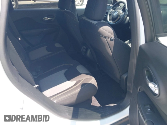 2016 Jeep Cherokee Sport with VIN 1C4PJLAB1GW336793, listed as a IAAI auction lot 42437118 with 8,424 mi miles and . Bid and sale history available at DreamBid. Image 8.