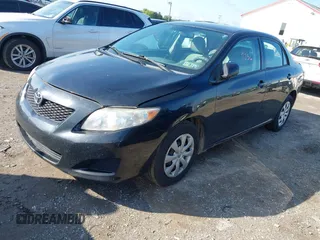 2010 Toyota Corolla z VIN 2T1BU4EE4AC313326, wystawiony jako IAAI lot #42397236 z przebiegiem 185 441 mil mil oraz . Historia ofert i sprzedaży dostępna na DreamBid. Obrazek 2.