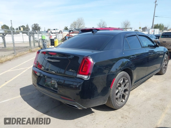 2016 Chrysler 300 with VIN 2C3CCAGG4GH296194, listed as a IAAI auction lot 41818220 with 111,177 mi miles. Bid and sale history available at carsss.com. Image 4.