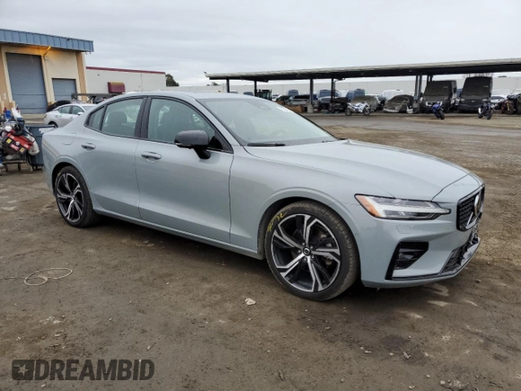 2024 Volvo S60 Ultimate Dark Theme with VIN 7JRL12TM8RG280499, listed as a Copart auction lot 43147335 with 27,856 mi miles and Clean title. Bid and sale history available at DreamBid. Image 4.