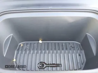 2024 Tesla Model Y с VIN 7SAYGDED7RF011175, выставлен на аукционе IAAI как лот 41366276 с пробегом 9 317 миль миль и . История ставок и продаж доступна на DreamBid. Изображение 10.