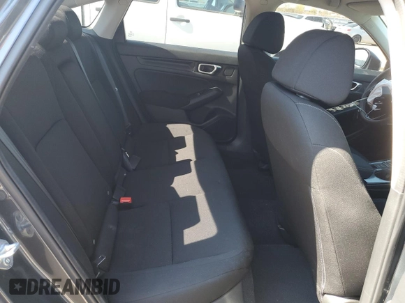 2022 Honda Civic LX z VIN 2HGFE2F26NH131275, wystawiony jako Copart lot #56547825 z przebiegiem 4205 mil mil oraz Czysty tytuł • Clean title. Historia ofert i sprzedaży dostępna na DreamBid. Obrazek 10.