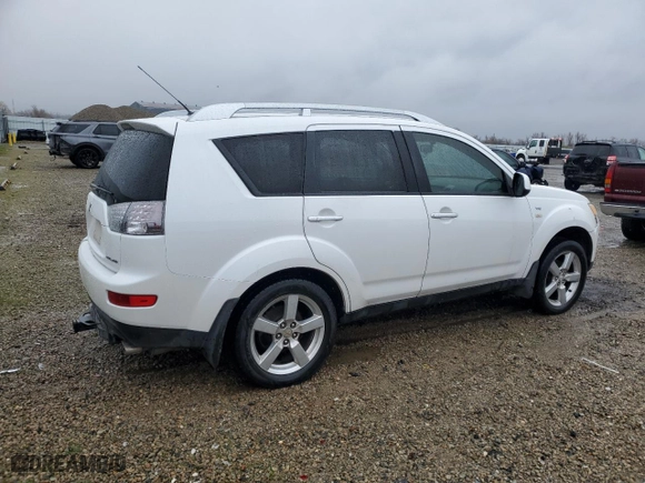 2008 Mitsubishi Outlander XLS with VIN JA4MT41X88Z009462, listed as a Copart auction lot 44002115 with 278,859 mi miles and Salvage Title. Bid and sale history available at carsss.com. Image 3.