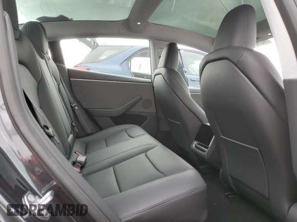 2025 Tesla Model 3 Long Range z VIN 5YJ3E1EA2SF962214, wystawiony jako Copart lot #48961935 z przebiegiem 409 mil mil oraz Szkoda całkowita • Salvage title. Historia ofert i sprzedaży dostępna na DreamBid. Obrazek 10.
