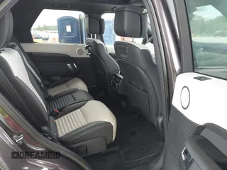 2023 Land Rover Discovery Metropolitan Edition with VIN SALRW4EU9P2467157, listed as a IAAI auction lot 41203156 with 32,071 mi miles. Bid and sale history available at carsss.com. Image 8.