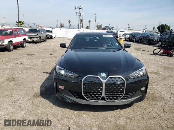 2024 BMW i4 eDrive35 z VIN WBY43AW07RFR78946, wystawiony jako Copart lot #49297505 z przebiegiem 14 176 mil mil oraz Szkody całkowita. Historia ofert i sprzedaży dostępna na DreamBid. Obrazek 10.