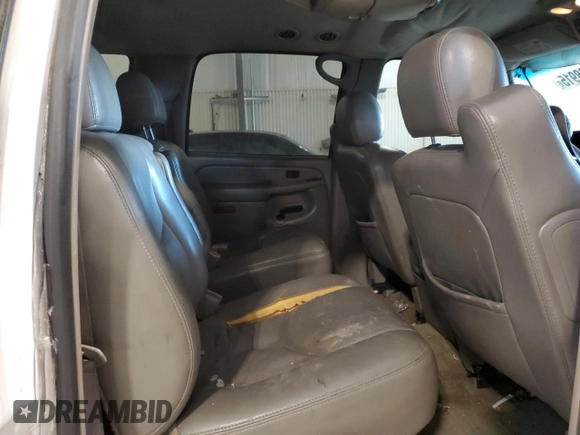 2004 Chevrolet Suburban Z71 with VIN 3GNFK16Z94G310219, listed as a Copart auction lot 45228915 with 341,057 mi miles and Salvage Title. Bid and sale history available at carsss.com. Image 11.