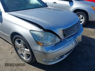 2005 Lexus LS 430 z VIN JTHBN36F555019840, wystawiony jako IAAI lot #41427719 z przebiegiem 131 267 mil mil oraz . Historia ofert i sprzedaży dostępna na DreamBid. Obrazek 17.