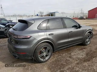 2020 Porsche Cayenne z VIN WP1AA2AY5LDA03876, wystawiony jako Copart lot #48766045 z przebiegiem 160 515 mil mil oraz Czysty tytuł • Clean title. Historia ofert i sprzedaży dostępna na DreamBid. Obrazek 3.