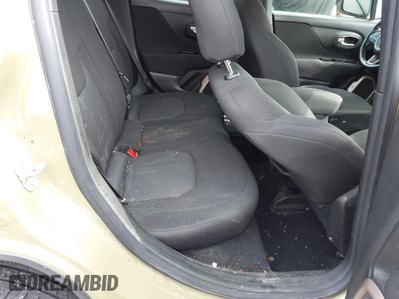 2015 Jeep Renegade Latitude with VIN ZACCJBBT6FPB28081, listed as a IAAI auction lot 42217931 with 212,027 mi miles. Bid and sale history available at carsss.com. Image 8.