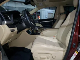 2019 Toyota Highlander SE z VIN 5TDJZRFH8KS918297, wystawiony jako Copart lot #53847475 z przebiegiem 50 672 mil mil oraz Szkoda całkowita • Salvage title. Historia ofert i sprzedaży dostępna na DreamBid. Obrazek 7.