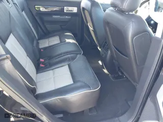 2009 Lincoln MKX with VIN 2LMDU68C29BJ05870, listed as a IAAI auction lot 41732538 with 94,227 mi miles. Bid and sale history available at carsss.com. Image 8.