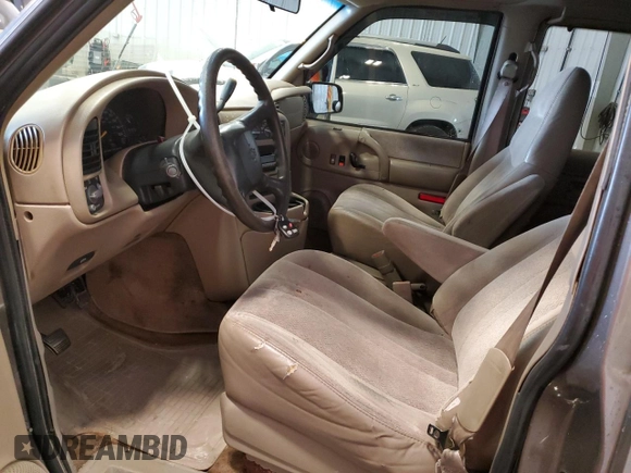 2000 Chevrolet Astro with VIN 1GNEL19W1YB207689, listed as a Copart auction lot 54711595 with 253,766 mi miles and Non Repairable. Bid and sale history available at carsss.com. Image 7.