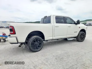 2024 Ram 2500 Laramie z VIN 3C6UR5FL4RG264988, wystawiony jako Copart lot #59959315 z przebiegiem 22 787 mil mil oraz Szkoda całkowita • Salvage title. Historia ofert i sprzedaży dostępna na DreamBid. Obrazek 3.