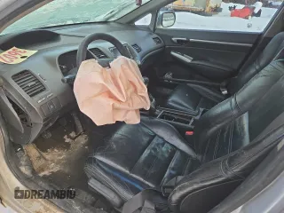 2010 Acura CSX z VIN 2HHFD5E75AH200450, wystawiony jako Copart lot #84732134 z przebiegiem Nie podano mil oraz Szkoda całkowita • Salvage title. Historia ofert i sprzedaży dostępna na DreamBid. Obrazek 7.