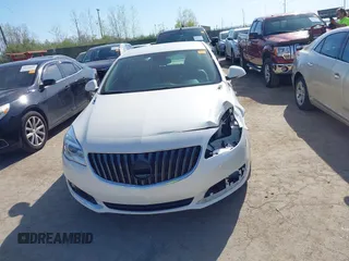 2014 Buick Regal Premium I with VIN 2G4GN5EX0E9270616, listed as a IAAI auction lot 42042923 with 197,044 mi miles. Bid and sale history available at carsss.com. Image 12.