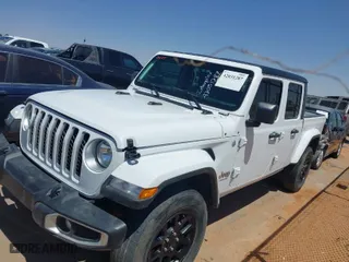 2023 Jeep Gladiator Overland with VIN 1C6HJTFG5PL523116, listed as a IAAI auction lot 42031287 with 1 mi miles. Bid and sale history available at carsss.com. Image 14.