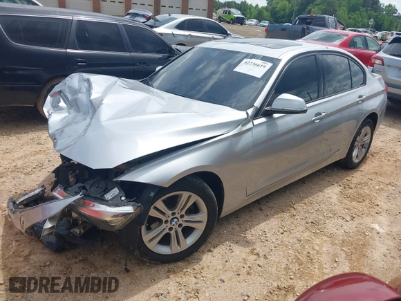 2016 BMW 3 Series 328i xDrive z VIN WBA8E3G55GNU04266, wystawiony jako IAAI lot #42236619 z przebiegiem Nie podano mil oraz . Historia ofert i sprzedaży dostępna na DreamBid. Obrazek 18.