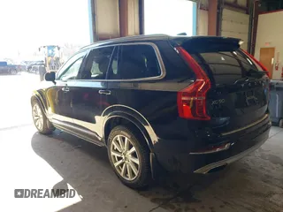 2017 Volvo XC90 Inscription with VIN YV4A22PL3H1164551, listed as a IAAI auction lot 41670475 with 101,391 mi miles. Bid and sale history available at carsss.com. Image 3.