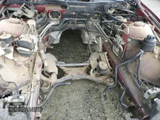 2000 BMW M5 z VIN WBSDE9346YBZ94118, wystawiony jako Copart lot #82637564 z przebiegiem Nie podano mil oraz Szkody całkowita. Historia ofert i sprzedaży dostępna na DreamBid. Obrazek 11.