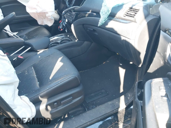 2021 Honda Passport Elite z VIN 5FNYF8H04MB023101, wystawiony jako IAAI lot #41559545 z przebiegiem Nie podano mil oraz . Historia ofert i sprzedaży dostępna na DreamBid. Obrazek 5.