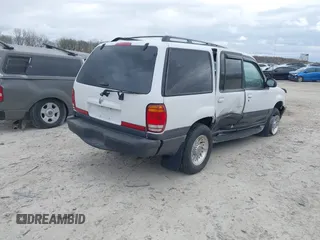 1998 Mercury Mountaineer with VIN 4M2ZU54E6WUJ22663, listed as a IAAI auction lot 42050047 with 123,766 mi miles and . Bid and sale history available at DreamBid. Image 4.