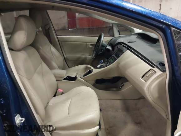 2011 Toyota Prius I with VIN JTDKN3DU0B0286265, listed as a IAAI auction lot 41848439 with 209,269 mi miles. Bid and sale history available at carsss.com. Image 5.