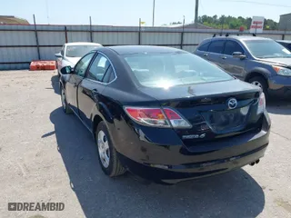 2011 Mazda Mazda6 i Sport with VIN 1YVHZ8BH5B5M18290, listed as a IAAI auction lot 42000798 with 70,108 mi miles. Bid and sale history available at carsss.com. Image 3.