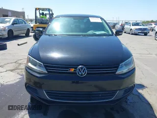 2013 Volkswagen Jetta SE with VIN 3VWDP7AJ4DM423726, listed as a IAAI auction lot 42269121 with 123,073 mi miles and . Bid and sale history available at DreamBid. Image 12.
