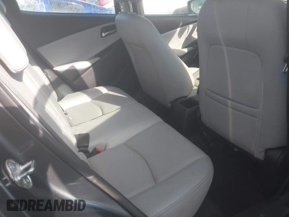 2019 Toyota Yaris L z VIN 3MYDLBYV8KY515505, wystawiony jako IAAI lot #42312231 z przebiegiem 94 601 mil mil oraz . Historia ofert i sprzedaży dostępna na DreamBid. Obrazek 8.