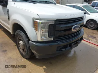 2019 Ford Super Duty F-250 SRW XL with VIN 1FTBF2A61KEC81110, listed as a IAAI auction lot 42021256 with 135,323 mi miles. Bid and sale history available at carsss.com. Image 6.