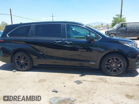 2021 Toyota Sienna XSE with VIN 5TDXRKEC6MS021909, listed as a IAAI auction lot 42432609 with 57,295 mi miles and . Bid and sale history available at DreamBid. Image 13.