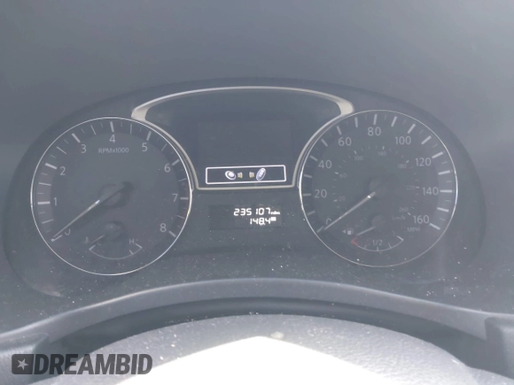 2014 Nissan Pathfinder SV with VIN 5N1AR2MM1EC682262, listed as a IAAI auction lot 42132205 with 235,107 mi miles. Bid and sale history available at carsss.com. Image 7.