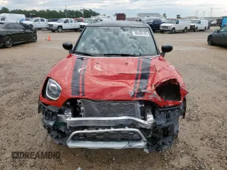 2024 MINI Countryman Cooper S z VIN WMZ83BR0XR3R52959, wystawiony jako Copart lot #60248185 z przebiegiem 7 933 mil mil oraz Szkoda całkowita • Salvage title. Historia ofert i sprzedaży dostępna na DreamBid. Obrazek 5.