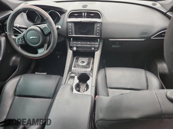 2017 Jaguar F-Pace 20d Premium with VIN SADCJ2BN6HA090098, listed as a Copart auction lot 62694045 with 104,480 mi miles and Clean title. Bid and sale history available at DreamBid. Image 8.