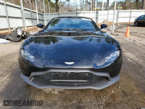 2020 Aston Martin Vantage z VIN SCFSMGAWXLGN02889, wystawiony jako Copart lot #41468605 z przebiegiem 21 815 mil mil oraz Szkoda całkowita • Salvage title. Historia ofert i sprzedaży dostępna na DreamBid. Obrazek 5.