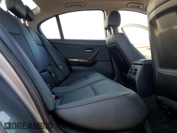2010 BMW 3 Series 328i with VIN WBAPH5G51ANM34726, listed as a Copart auction lot 43971725 with 183,454 mi miles and Salvage Title. Bid and sale history available at DreamBid. Image 10.