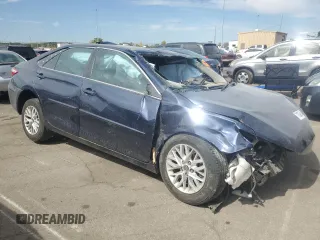 2017 Toyota Camry XLE with VIN 4T1BF1FK6HU653065, listed as a Copart auction lot 71950914 with Not Provided miles and Salvage Title. Bid and sale history available at carsss.com. Image 4.