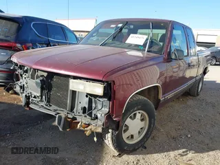 1998 Chevrolet Silverado 1500 with VIN 2GCEC19R6W1108849, listed as a IAAI auction lot 41249475 with 105,709 mi miles and . Bid and sale history available at DreamBid. Image 2.